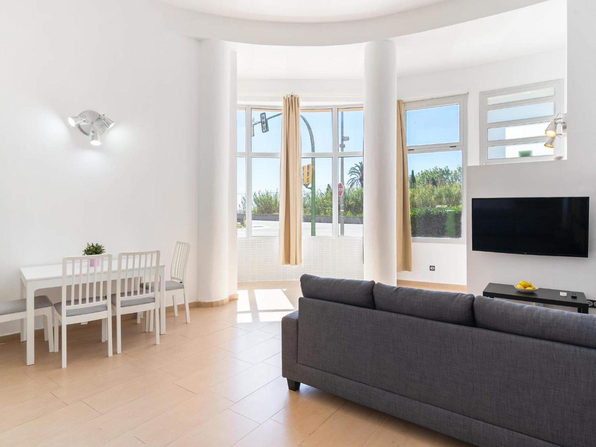 Apartment Loft Contemporary 1 Min *